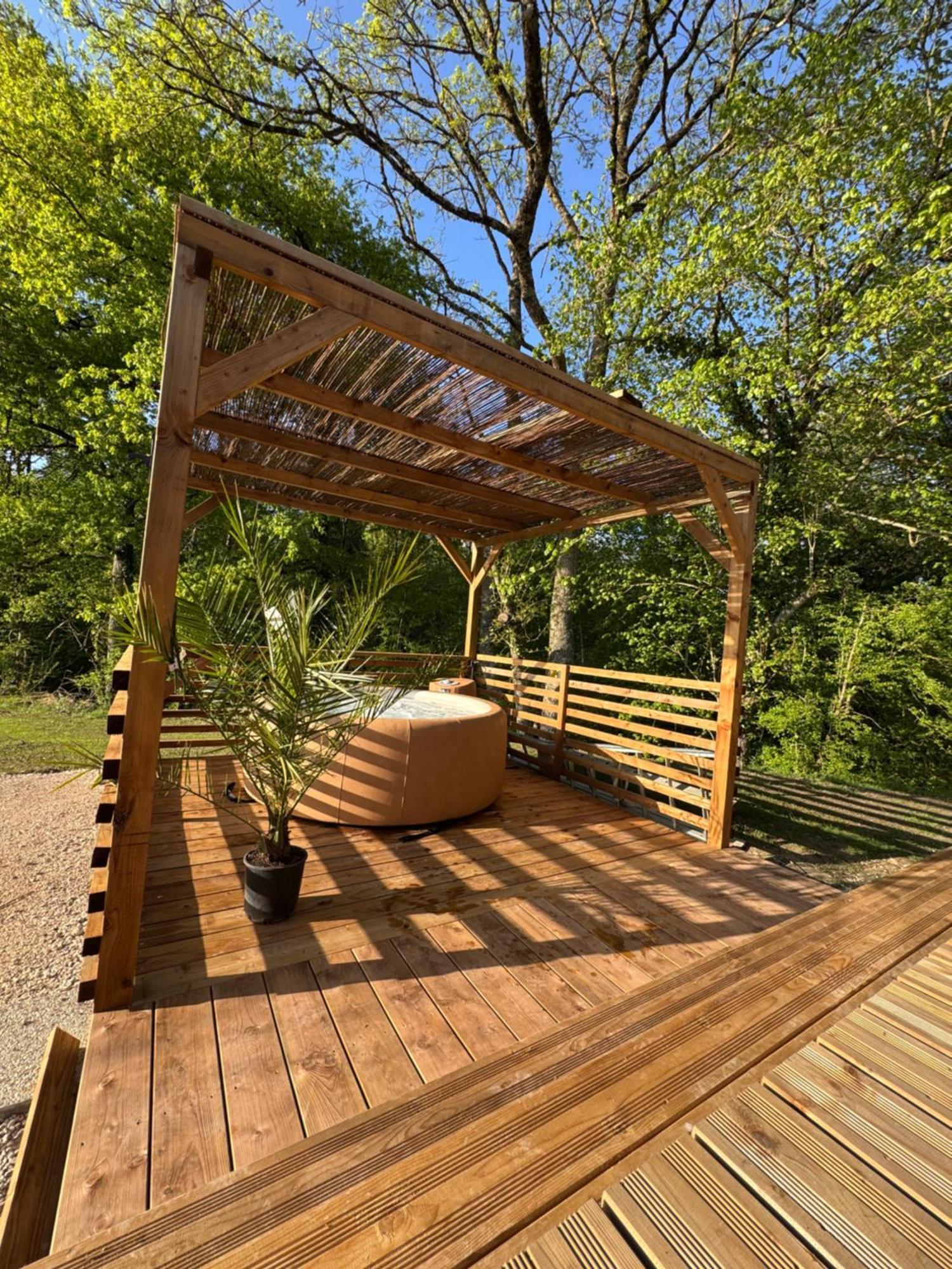 La Buissonniere Lodges 希索 外观 照片